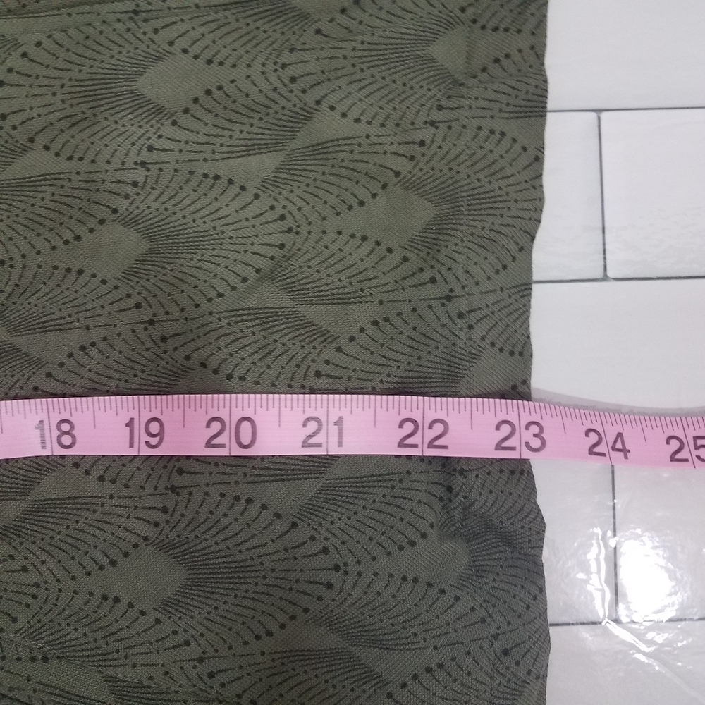 Hinge Olive Ruffle Crop Jacket L - Picture 15 of 15